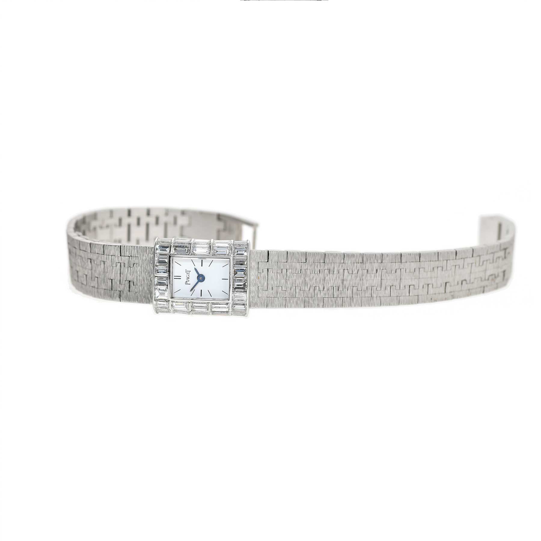 piaget-ref1220A6-baguette-diamond-bracelet-watch-img-main4