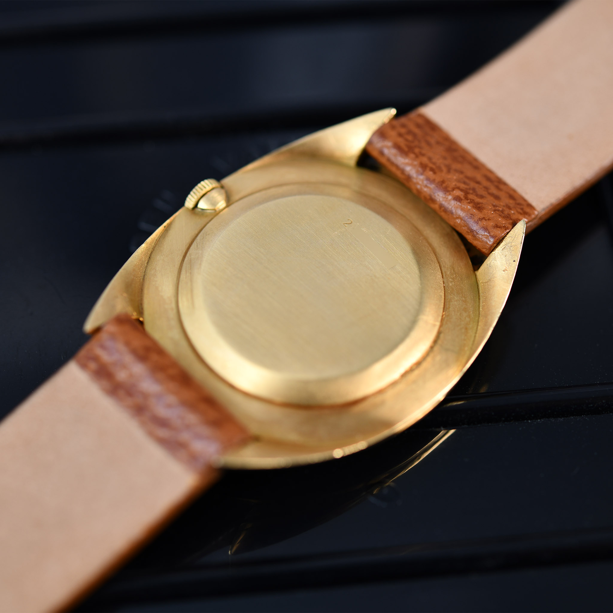 Audemars-Piguet-dress-watch-retailed-by-gubelin-img-main8