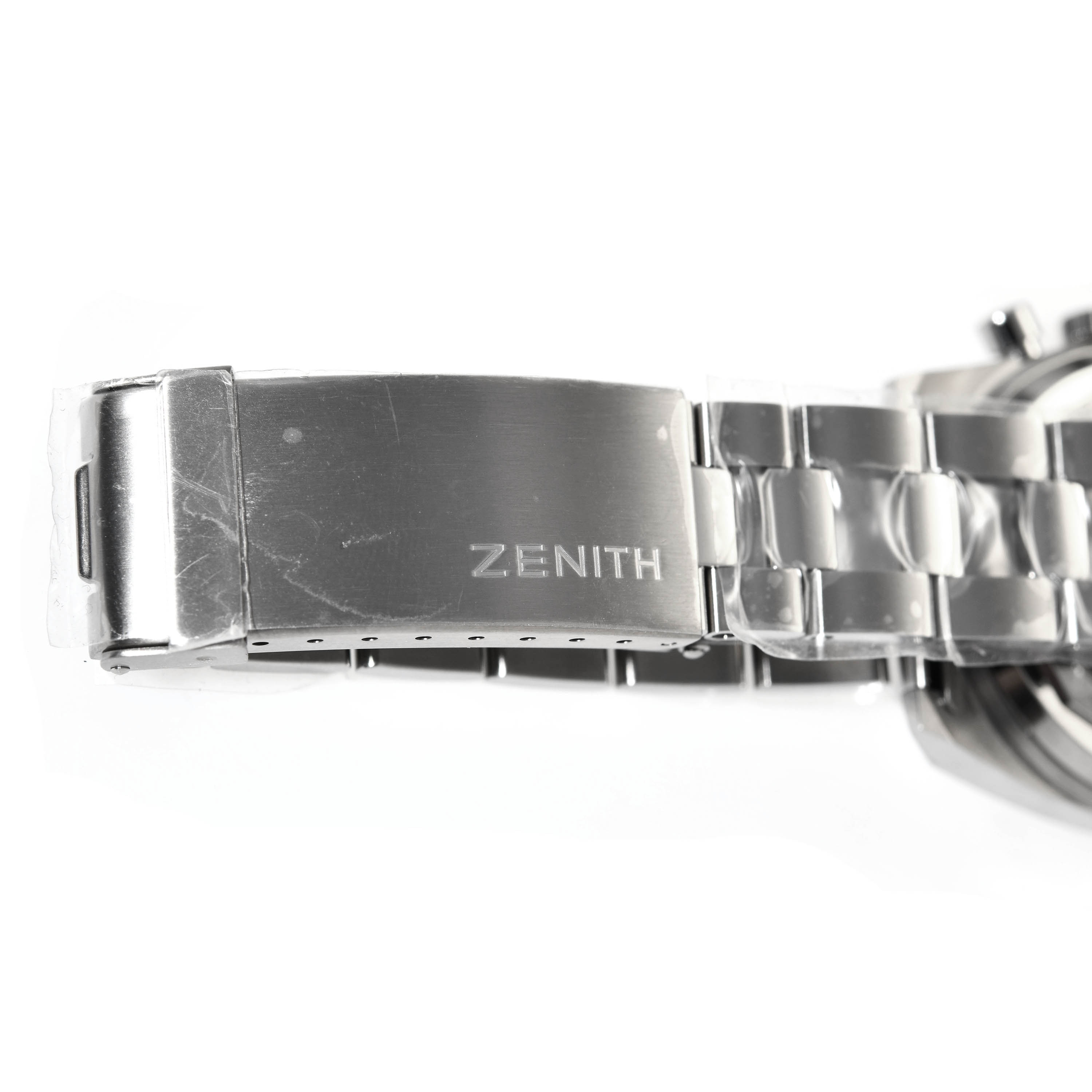 zenith-chronomaster-revival-el-primero-a3818-airweight-img-main9