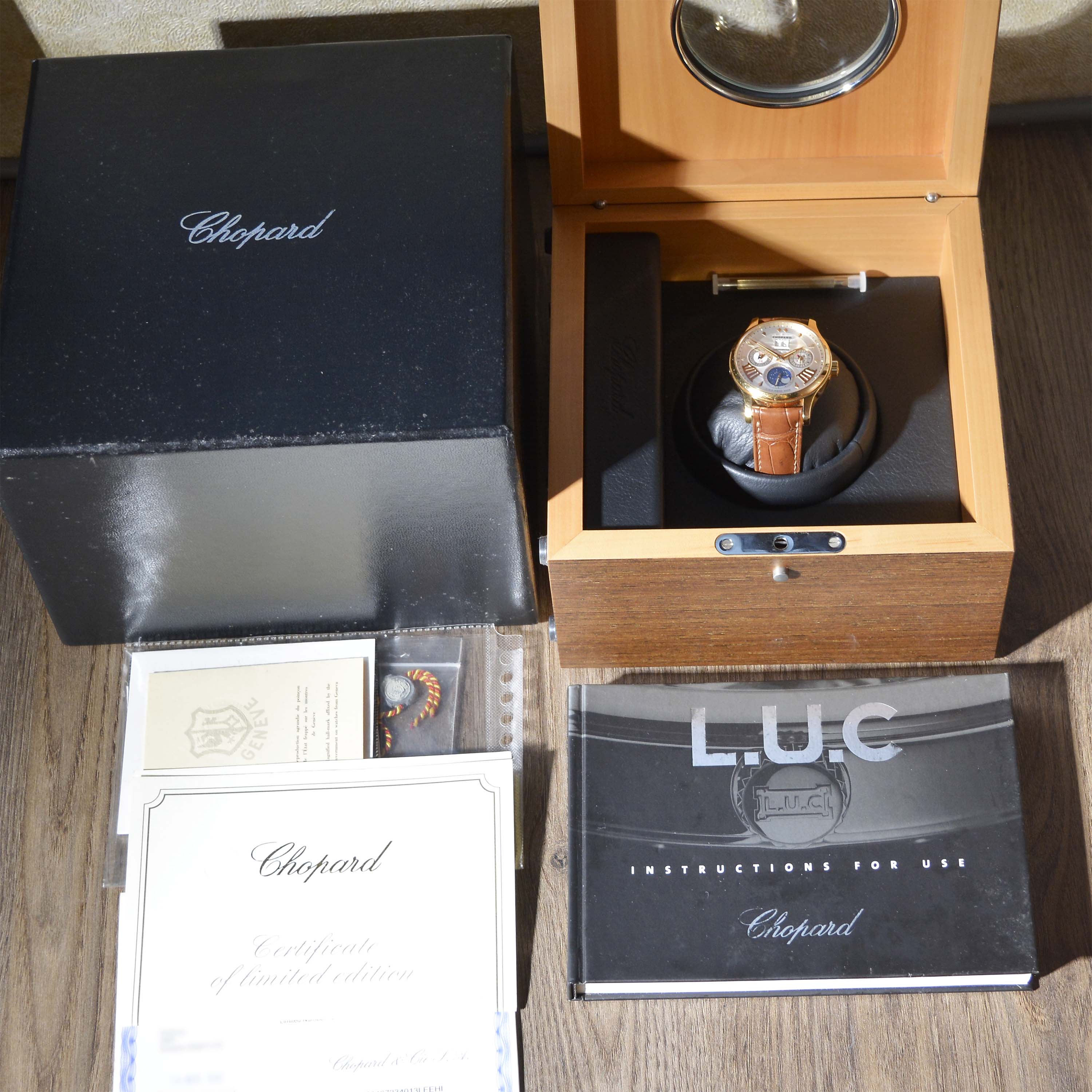 chopard-luc-lunar-one-ref161894-limited-250pieces-pink-img-main10