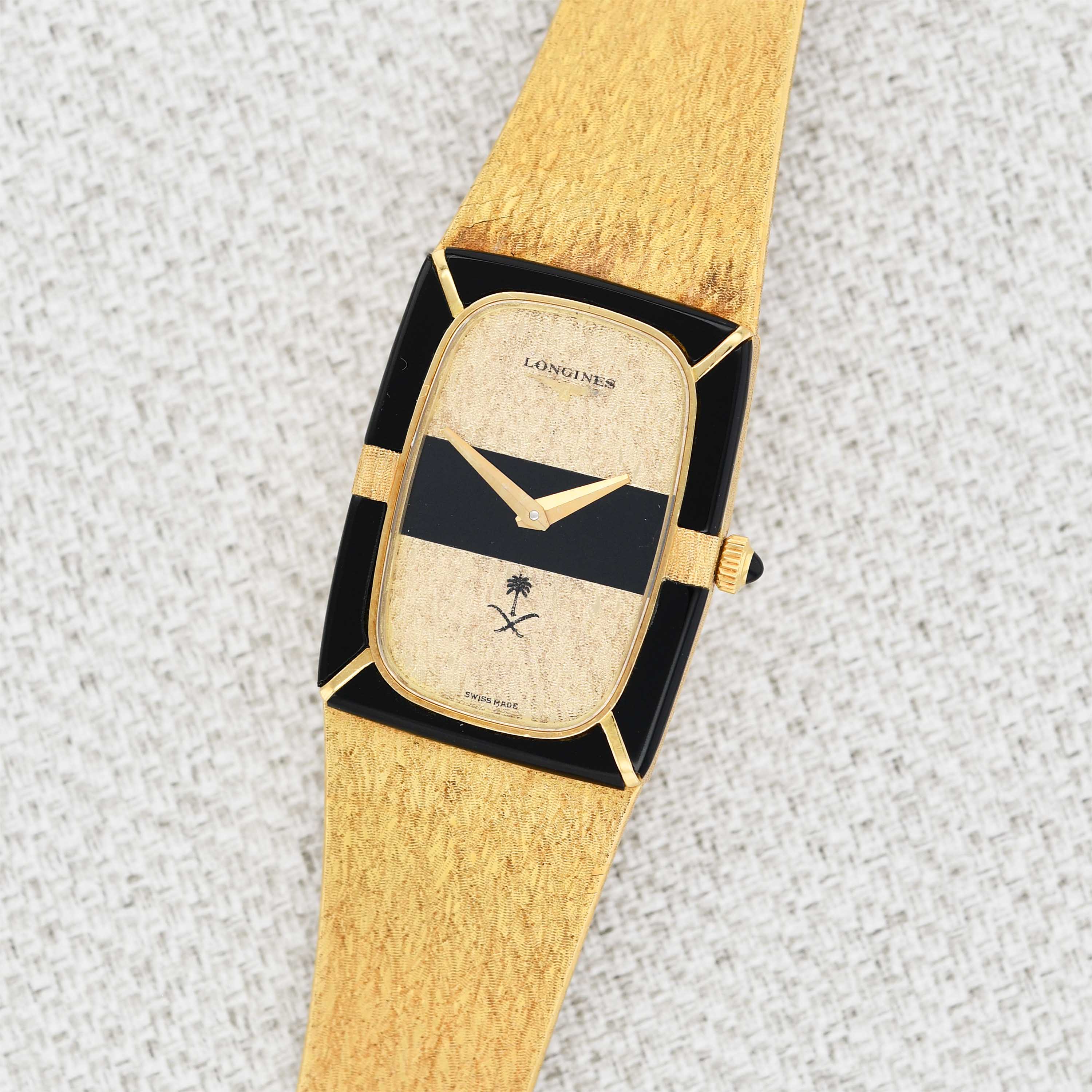 Longines-yellow-gold-bracelet-watch-img-main6